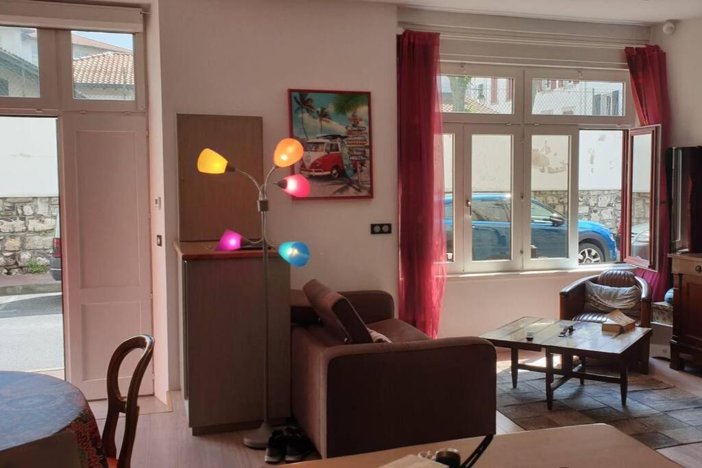 Loft Au Centre Ville, Calme, 200M De La Plage Сен-Жан-де-Люз Екстер'єр фото